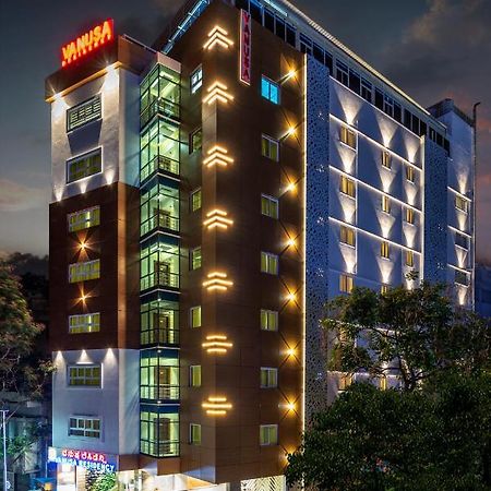 Vanusa Residency Bangalore Eksteriør billede